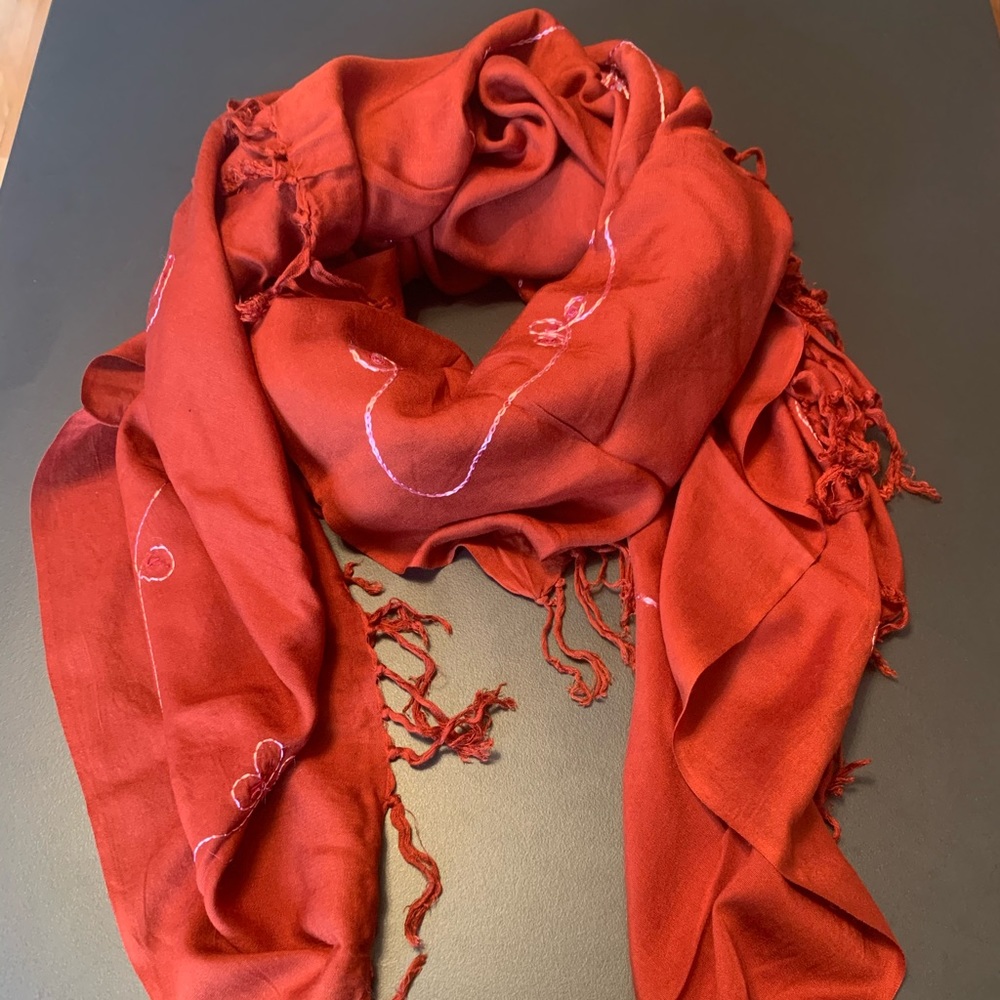 Boutique Wrap/Scarf | Rayon, knit + sequins